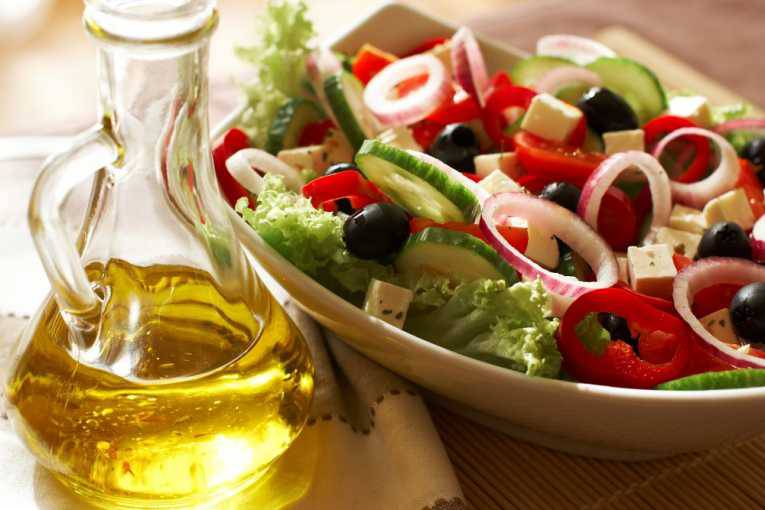 Ακόμη και χωρίς την απώλεια βάρους, η Μεσογειακή διατροφή βοηθά την καρδιά και βελτιώνει τη δράση της ινσουλίνης